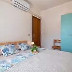 Longa ايزولا روسا